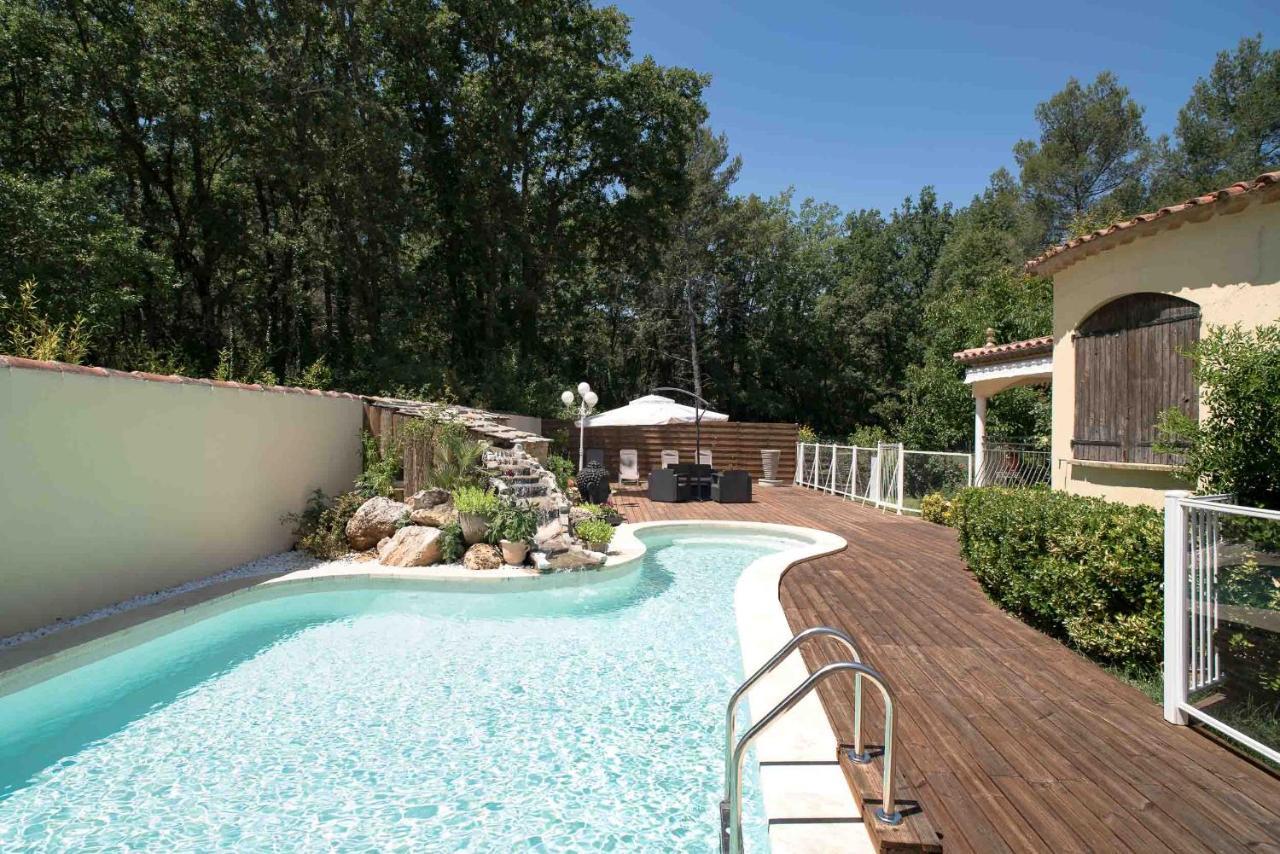 Mas Des Sentes Petit T1 Apartment Nans les Pins Bagian luar foto